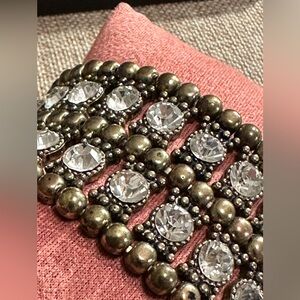 BEAUTIFUL STRETCH BRACELET BRONZE TONE WITH WHITE STONES